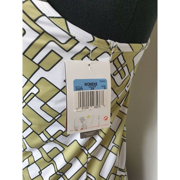 Nike Women's Tank Medium Build in Sports Bra Layered Workout Top Large NWT - Picture 8 of 10